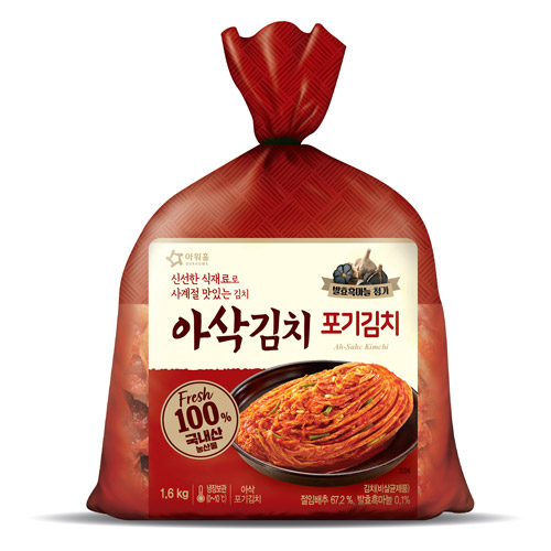아삭김치] 포기김치(1.6kg), 100% 국내산농산물, 흑마늘 첨가,신선한 ...